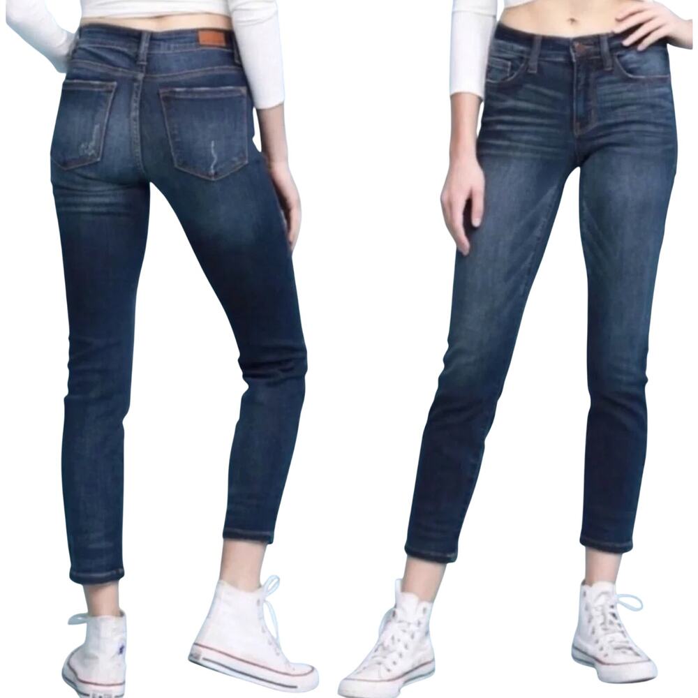 Judy Blue Angie Mid-Rise Comfy Chic Relaxed Jeans Size 29